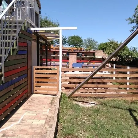 Tania House *