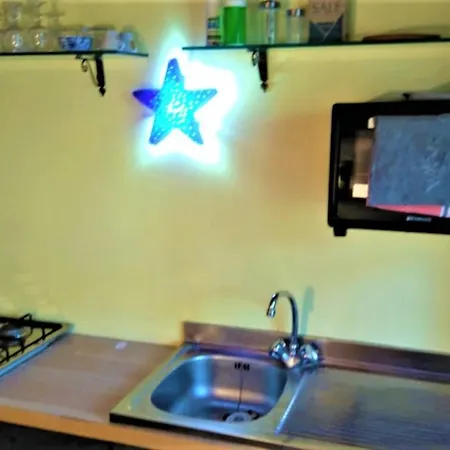Tania House * סניגליה