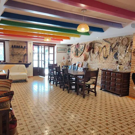 Tania House דירה *