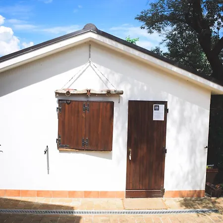דירה Tania House סניגליה