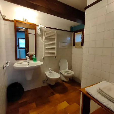 Tania House *