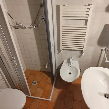 Tania House דירה סניגליה